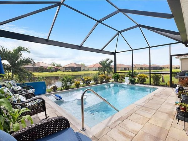 2034 Tamarron LN , NAPLES, FL 34120