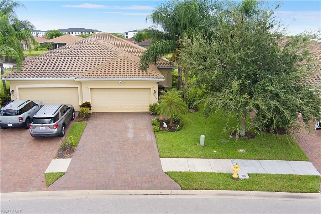 2034 Tamarron Ln, Naples, FL 34120 Photo