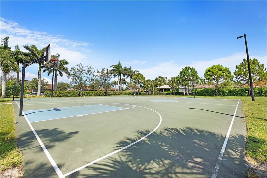 2034 Tamarron Ln, Naples, FL 34120 Photo