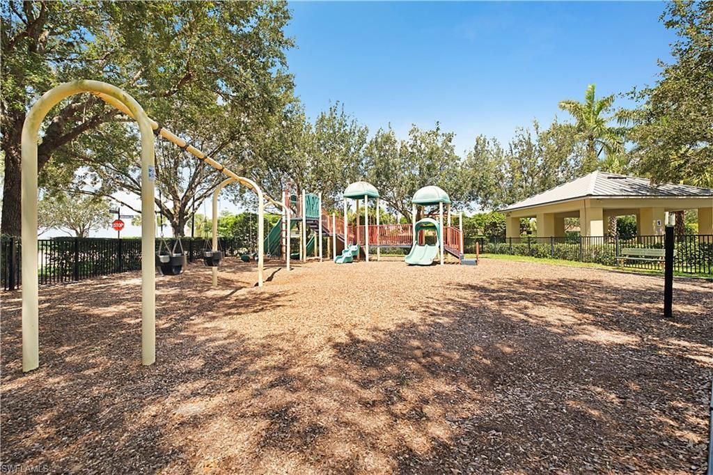 2034 Tamarron Ln, Naples, FL 34120 Photo