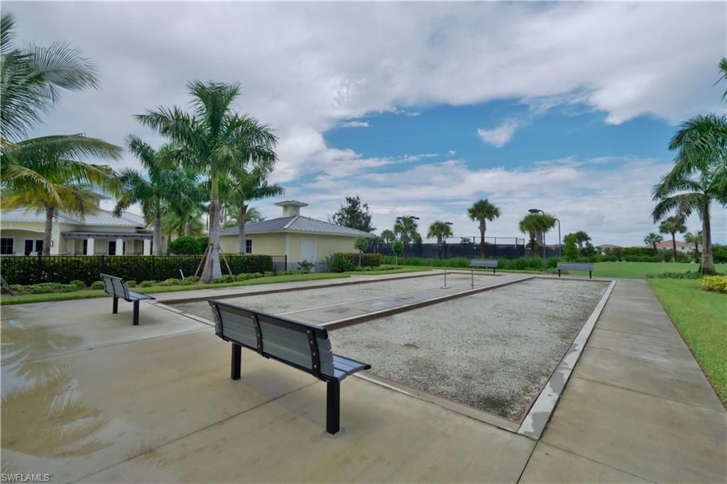2034 Tamarron Ln, Naples, FL 34120 Photo