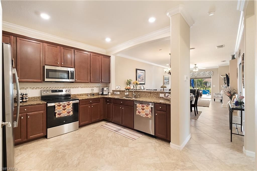 2034 Tamarron Ln, Naples, FL 34120 Photo