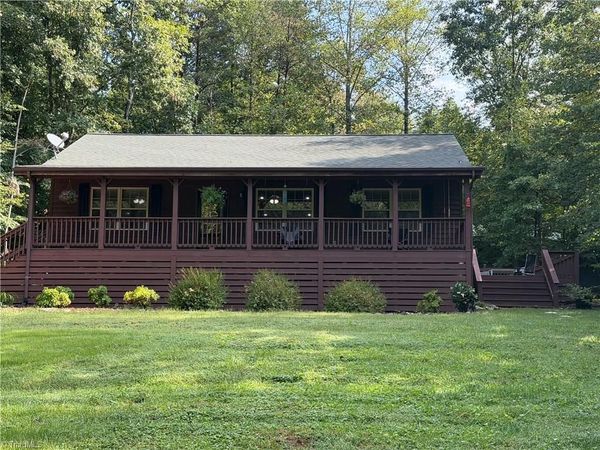 411 Cabin Cove Lane, Moravian Falls, NC 28654