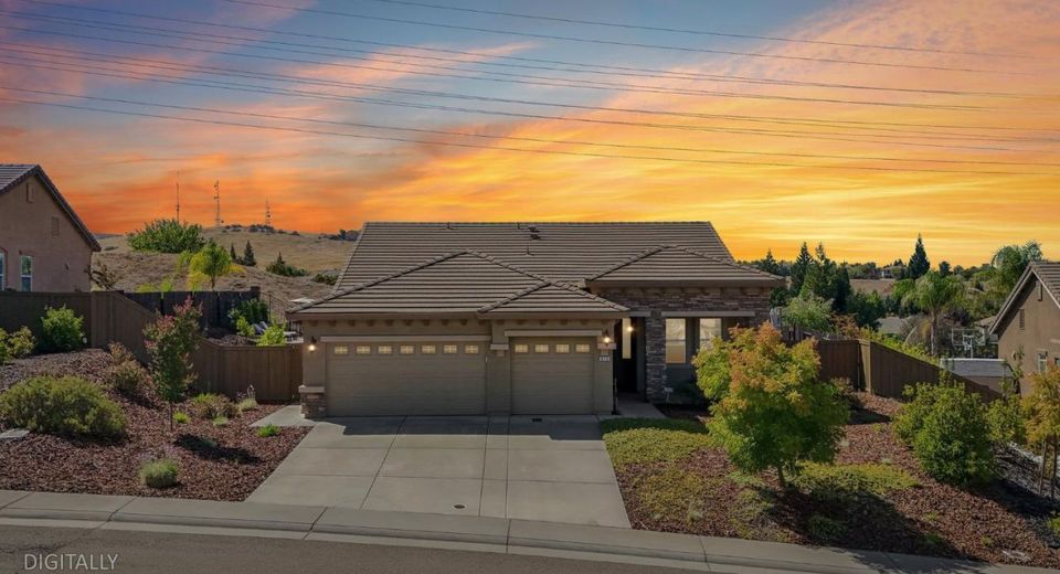 615 Lefevre Dr, Folsom, CA 95630 Photo