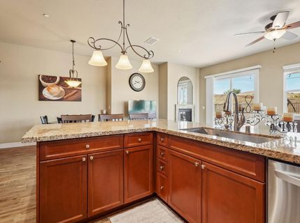 615 Lefevre Dr, Folsom, CA 95630 Photo