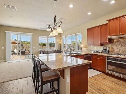615 Lefevre Dr, Folsom, CA 95630 Photo