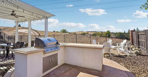 615 Lefevre Dr, Folsom, CA 95630 Photo
