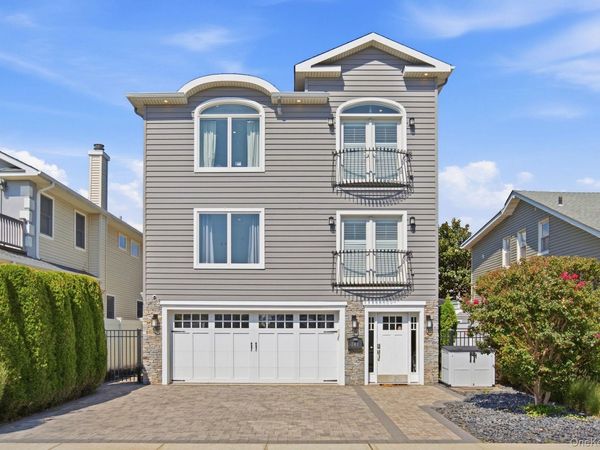 241 W Pine Street , Long Beach, NY 11561