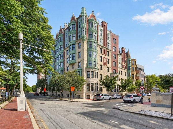 4 Charlesgate East, Unit 402, Boston, MA 02115