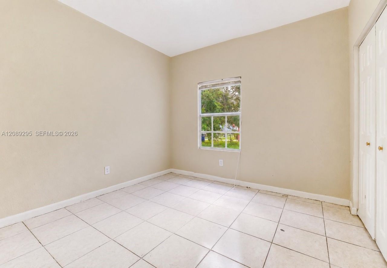 800 NW 46th St, Miami, FL 33127 Photo