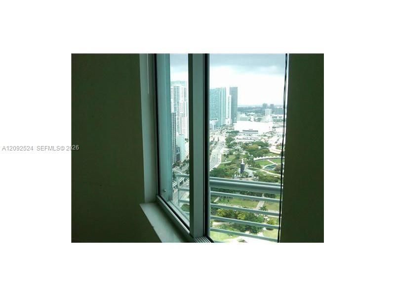 335 Biscayne Bl , Unit 4200, Miami, FL 33131 Photo