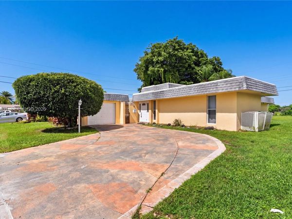 5405 Bayberry Ln , Tamarac, FL 33319