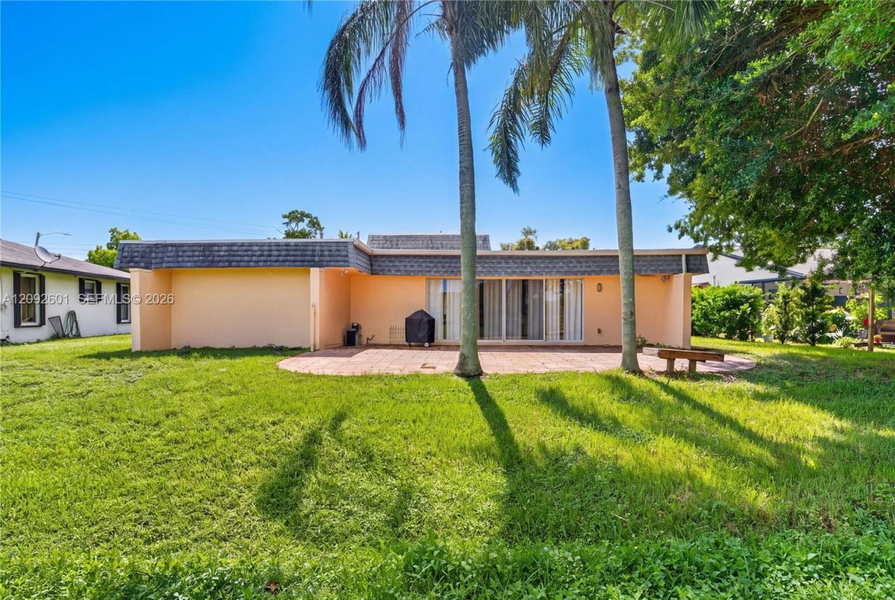 5405 Bayberry Ln , Tamarac, FL 33319 Photo