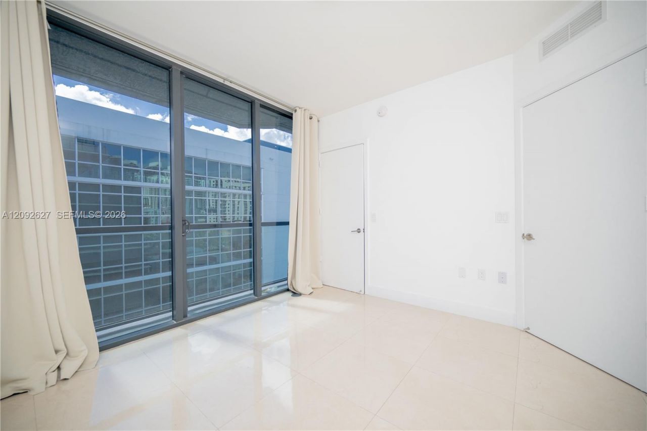 201 SW 17th Rd , Unit 701, Miami, FL 33129 Photo
