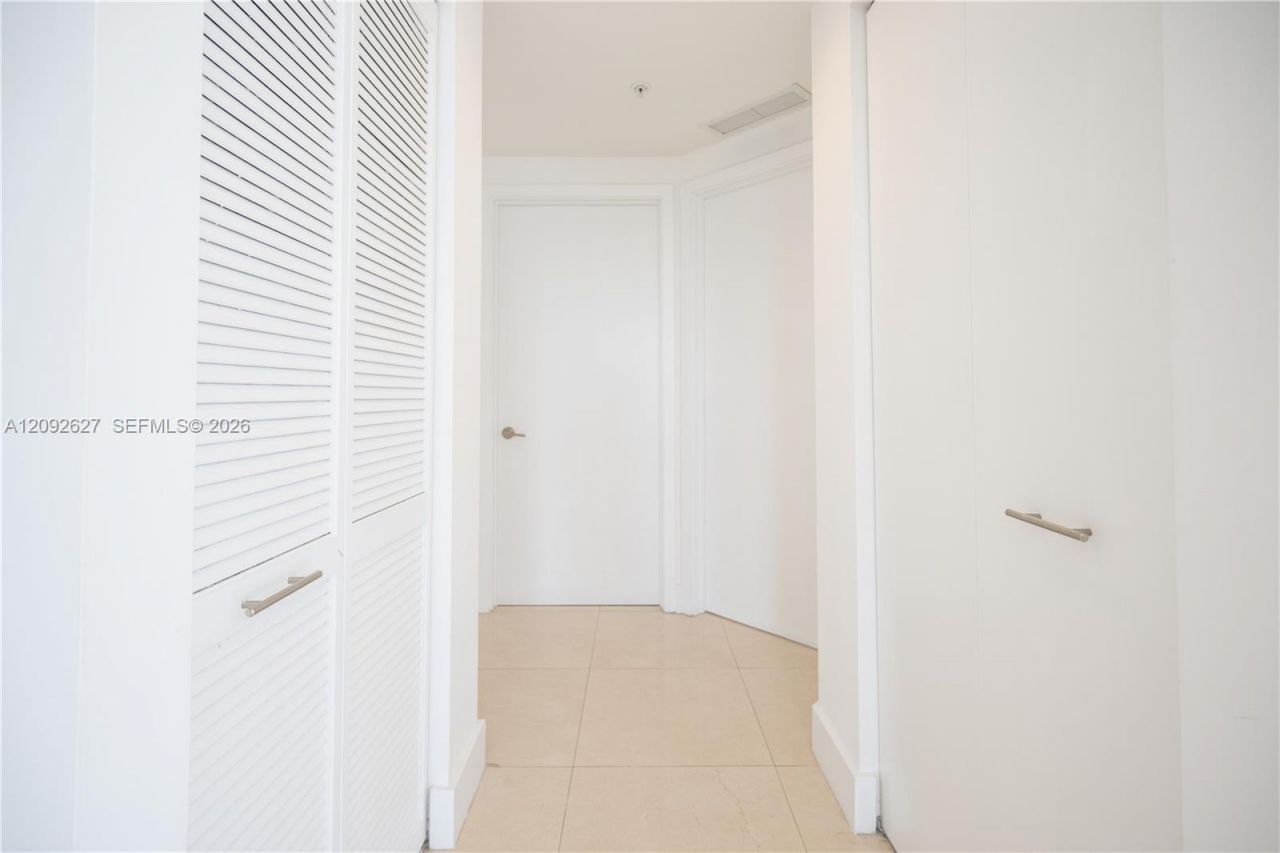 201 SW 17th Rd , Unit 701, Miami, FL 33129 Photo