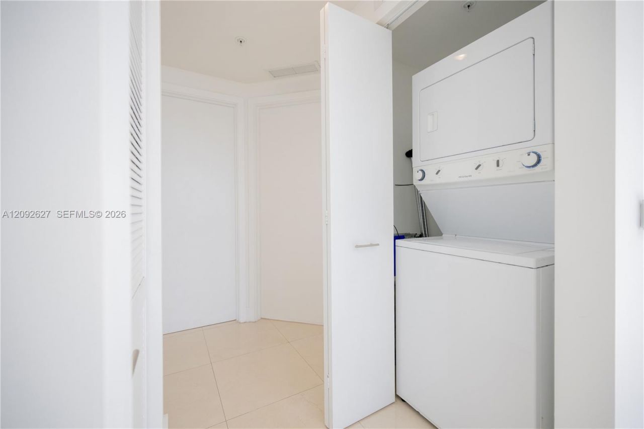 201 SW 17th Rd , Unit 701, Miami, FL 33129 Photo
