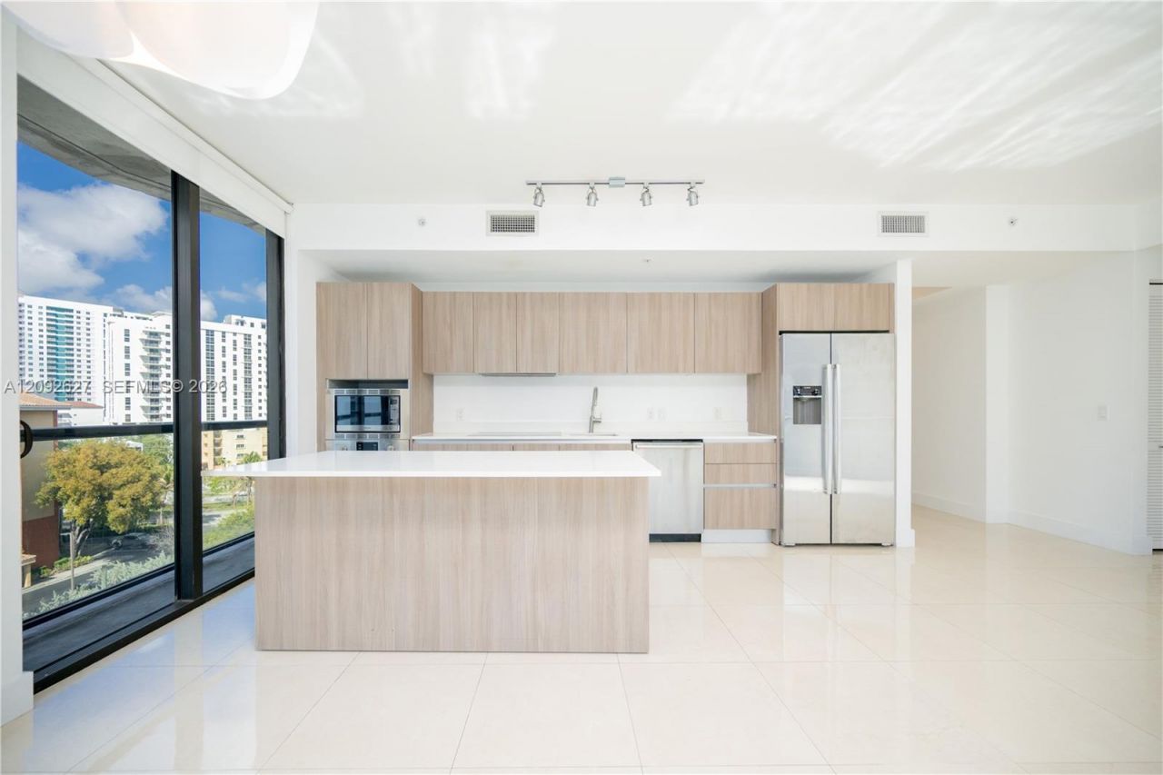 201 SW 17th Rd , Unit 701, Miami, FL 33129 Photo