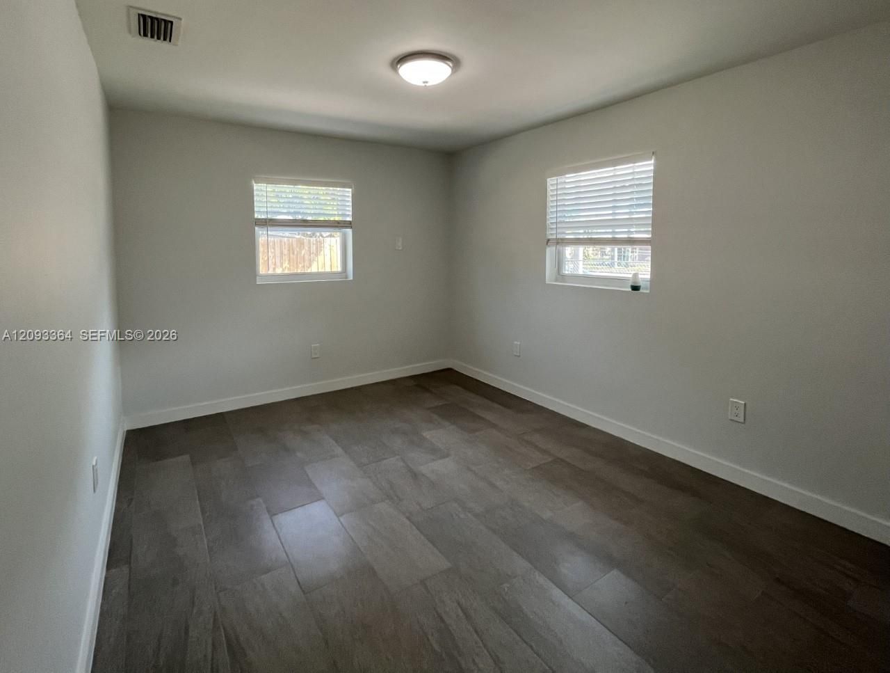 991 E 20th St, Hialeah, FL 33013 Photo