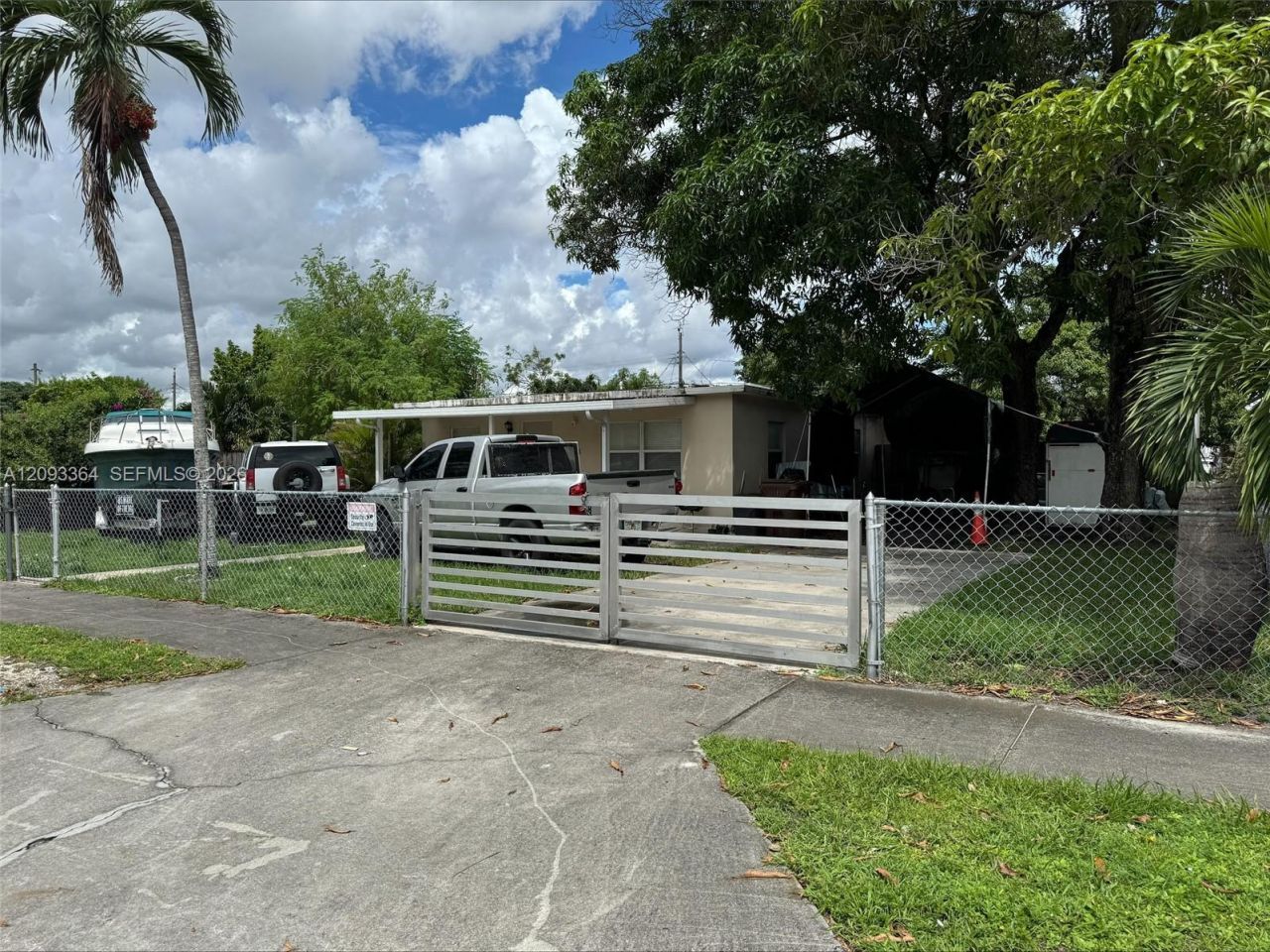 991 E 20th St, Hialeah, FL 33013 Photo