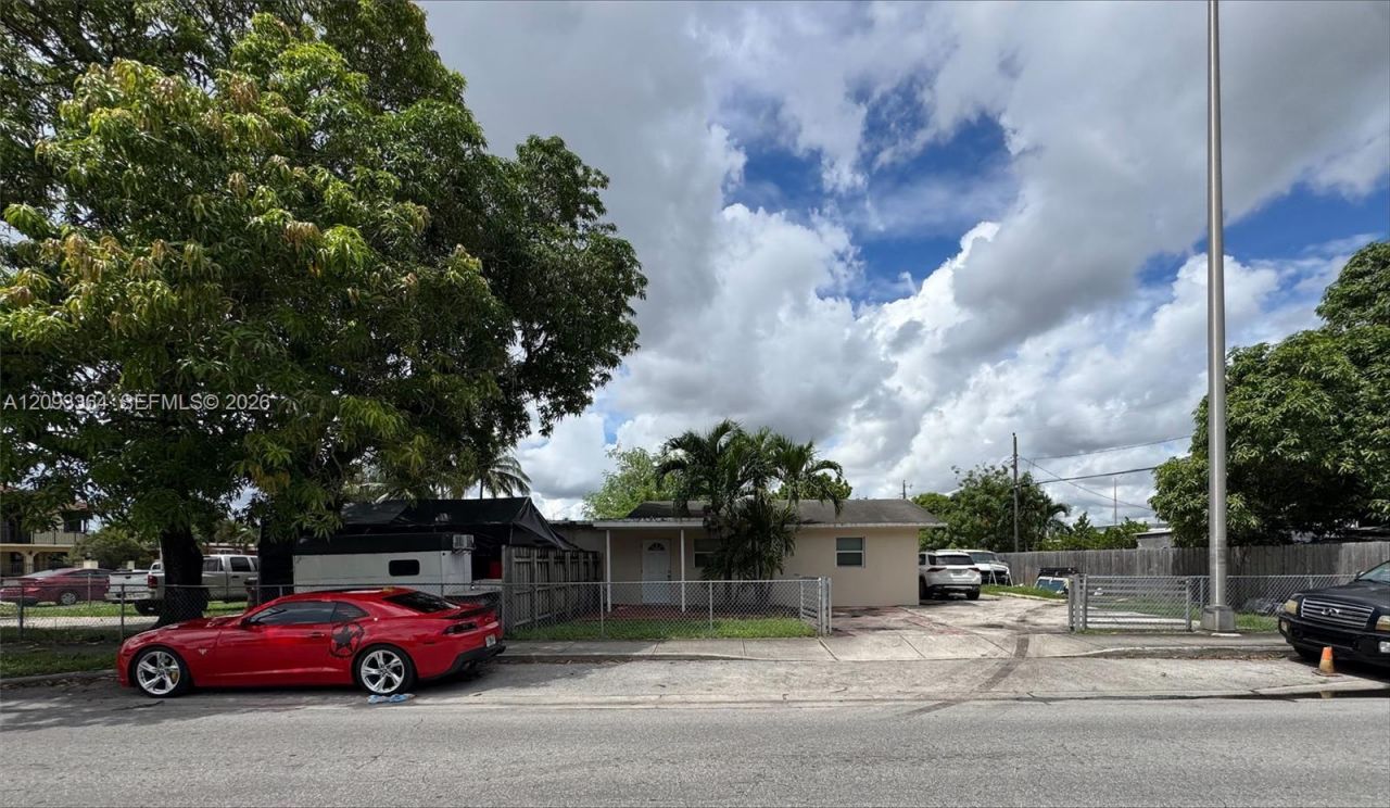 991 E 20th St, Hialeah, FL 33013 Photo