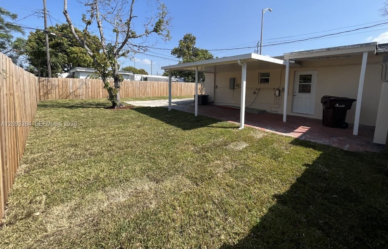 991 E 20th St, Hialeah, FL 33013 Photo