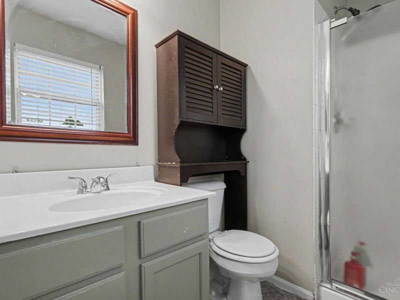 9648 Fallshill Circle, Springfield Township, OH 45231 Photo 14