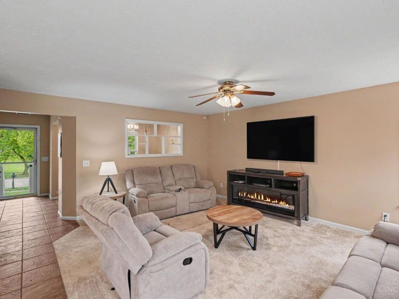 9648 Fallshill Circle, Springfield Township, OH 45231 Photo 4