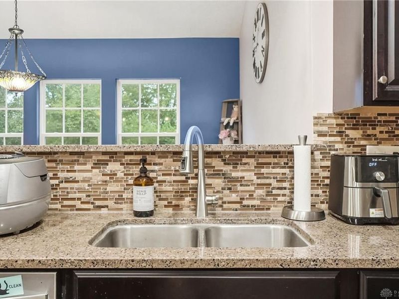 1888 Daffodil Court, Beavercreek Township, OH 45385 Photo 15