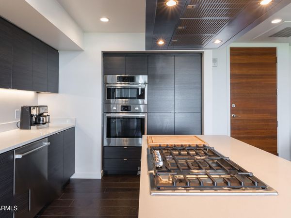 200 W PORTLAND Street, Unit 624, Phoenix, AZ 85003