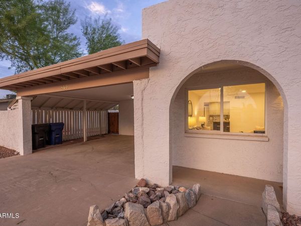843 N JAY Street, Chandler, AZ 85225