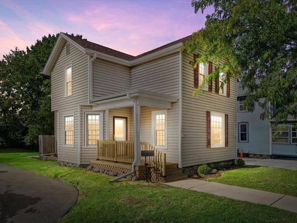 235 W South STREET, Oconomowoc, WI 53066