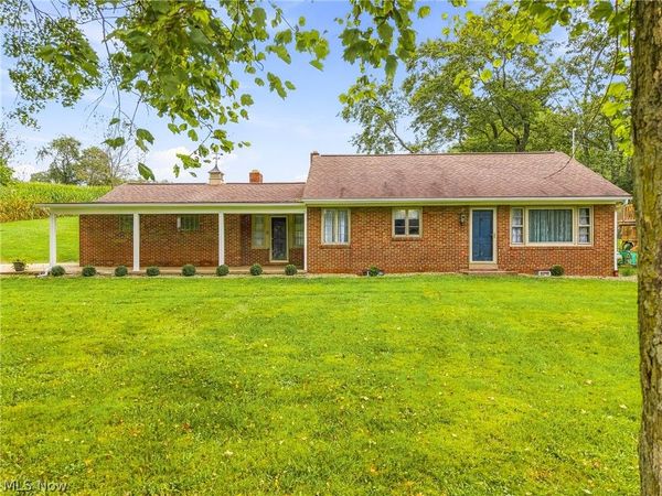 3633 Blacksnake Hill Road NE, Dover, OH 44622