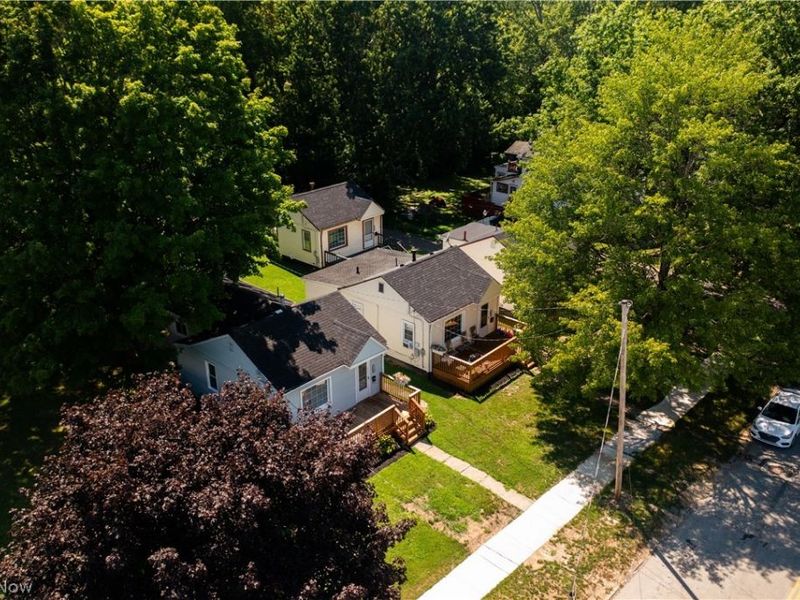 1182 Youngstown Road SE, Warren, OH 44484 Photo 2
