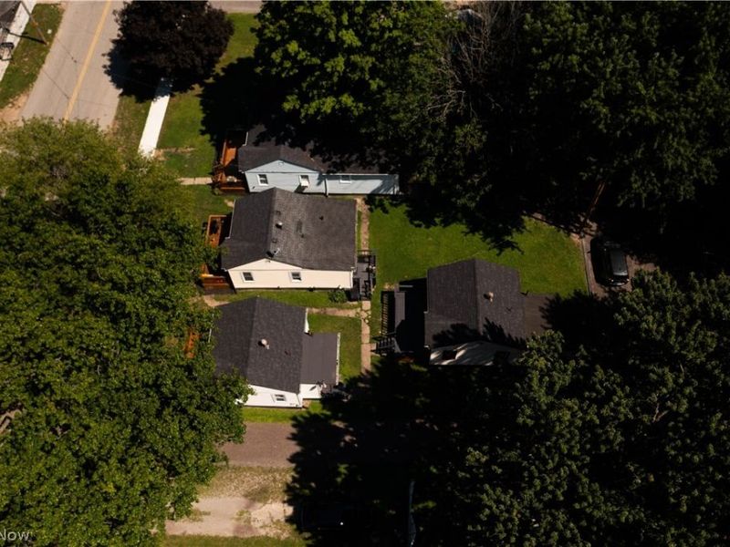 1182 Youngstown Road SE, Warren, OH 44484 Photo 3