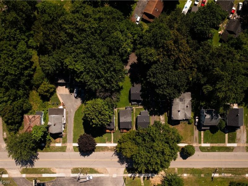 1182 Youngstown Road SE, Warren, OH 44484 Photo 4