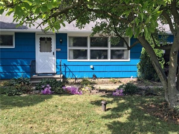 211 Washburn Drive, East Syracuse, NY 13057