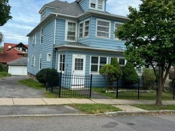 225-27 #1 dorothy st , Syracuse, NY 13203