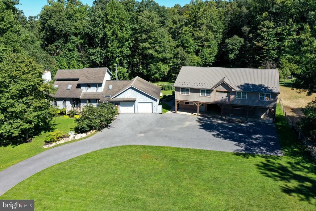 786 LIME QUARRY ROAD , GAP, PA 17527