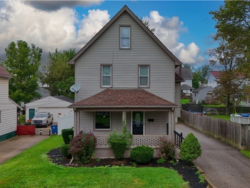 326 E Wilson Avenue, Girard, OH 44420 Photo 1