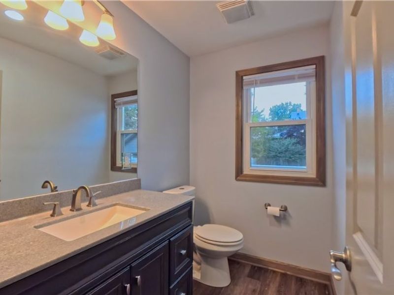 326 E Wilson Avenue, Girard, OH 44420 Photo 11
