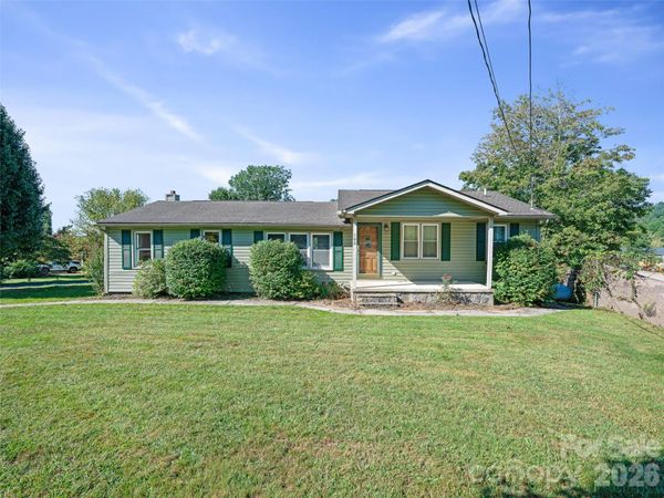 102 Phillips Road , Spruce Pine, NC 28777