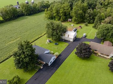 162 BRIDGEVILLE ROAD, EAST EARL, PA 17519