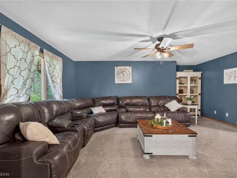 176 Jessica Drive , Dover, OH 44622 Photo 10