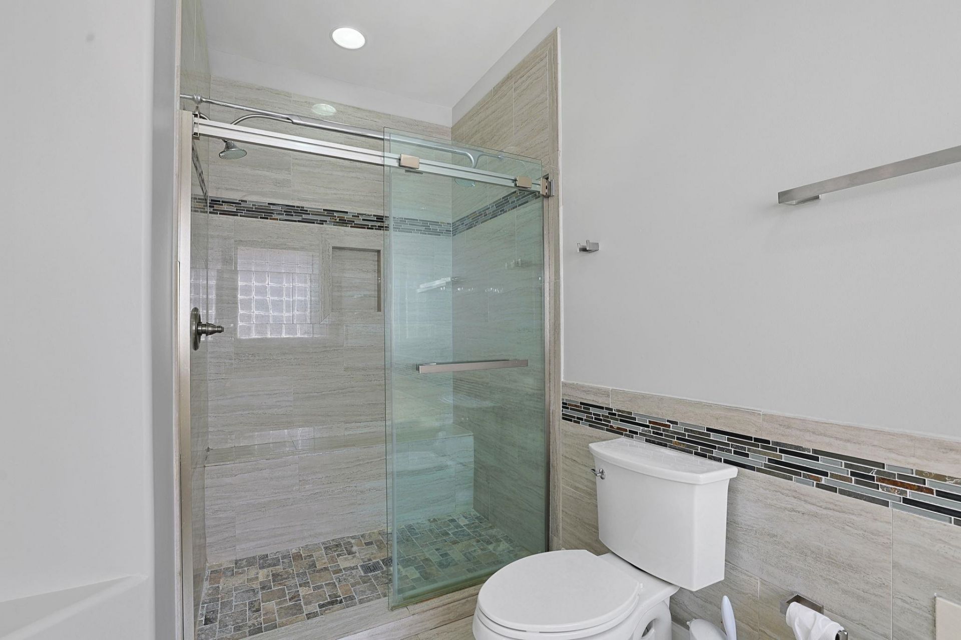 4730 Harvest Dr. Photo 20