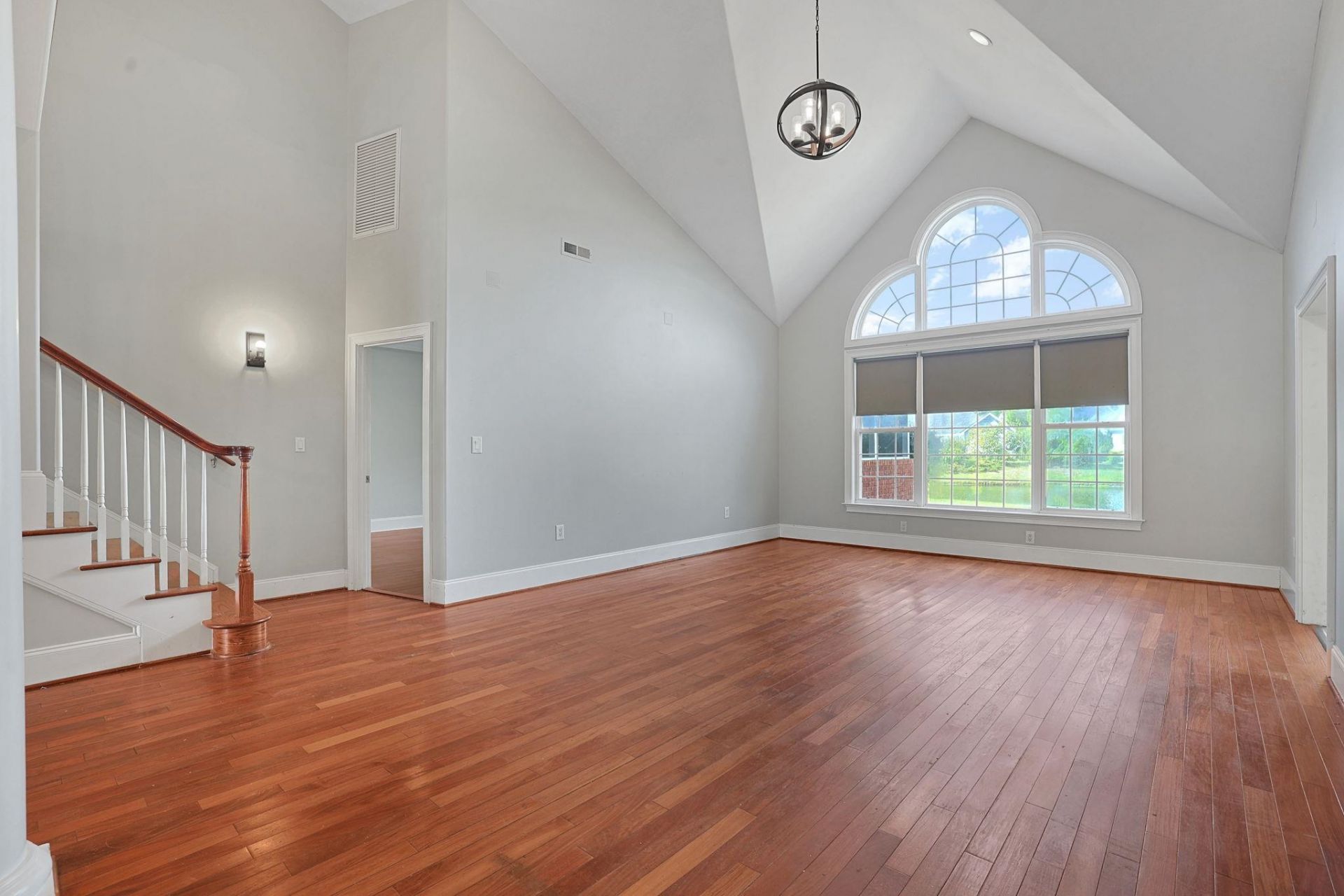 4730 Harvest Dr. Photo 4