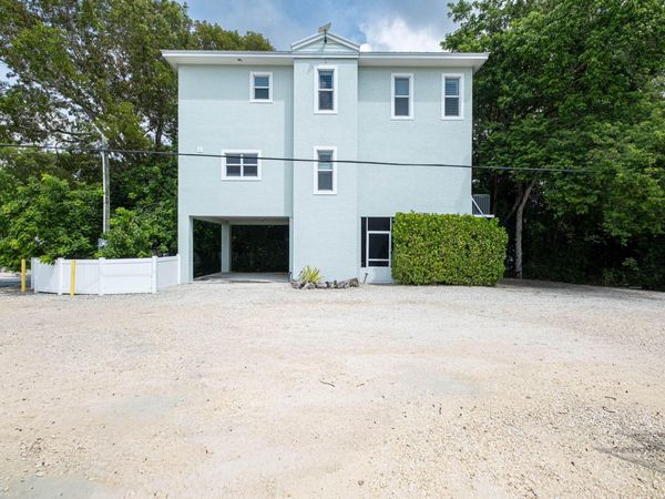 91 Holiday Boulevard, KEY LARGO, FL 33037