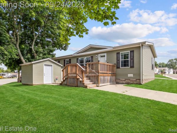 14176 E Drive, Plymouth Township, Mi 48170