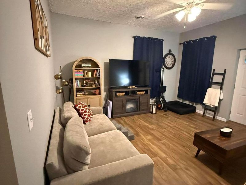 142 N High Street , Chillicothe, OH 45601 Photo 2