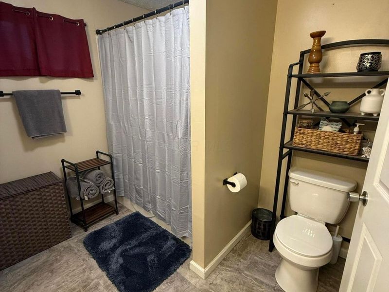142 N High Street , Chillicothe, OH 45601 Photo 7