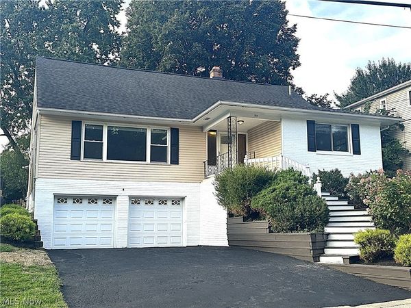 1598 Kingsley Avenue , Akron, OH 44313